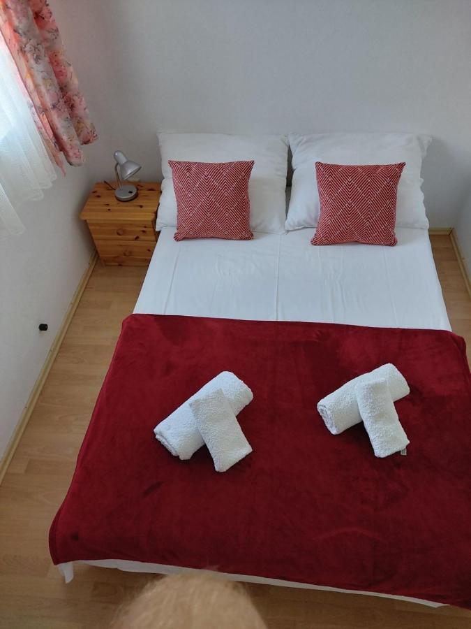 Apartmani Anita Malinska Luaran gambar