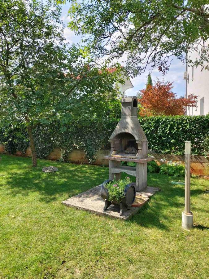 Apartmani Anita Malinska Luaran gambar