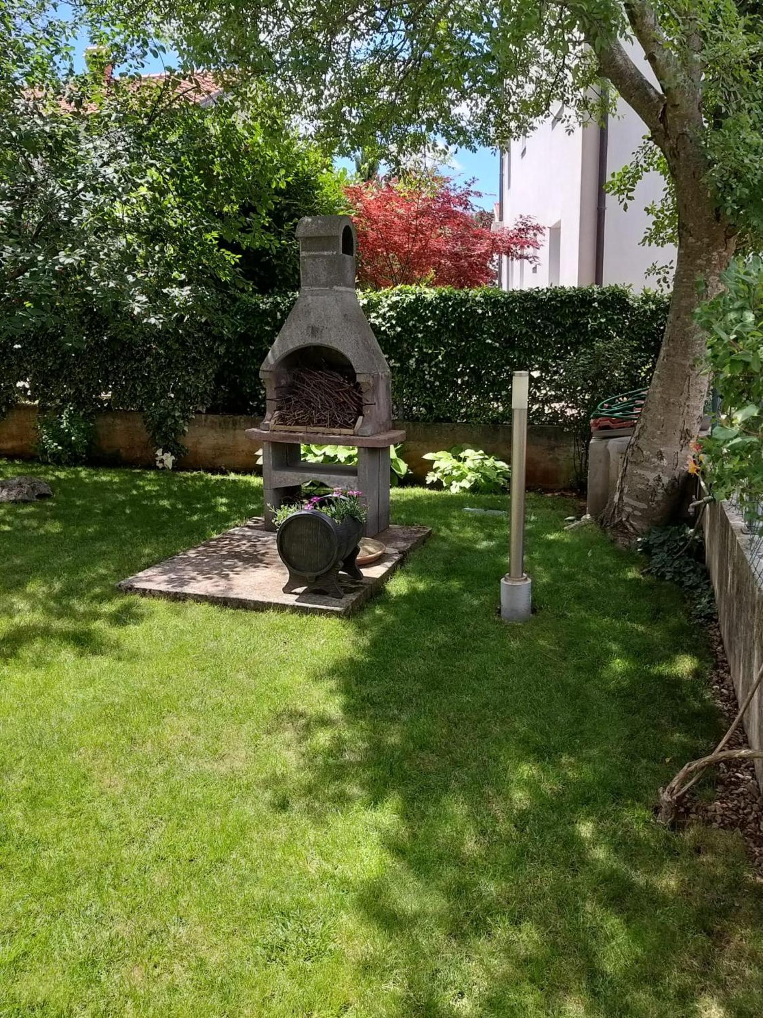 Apartmani Anita Malinska Luaran gambar