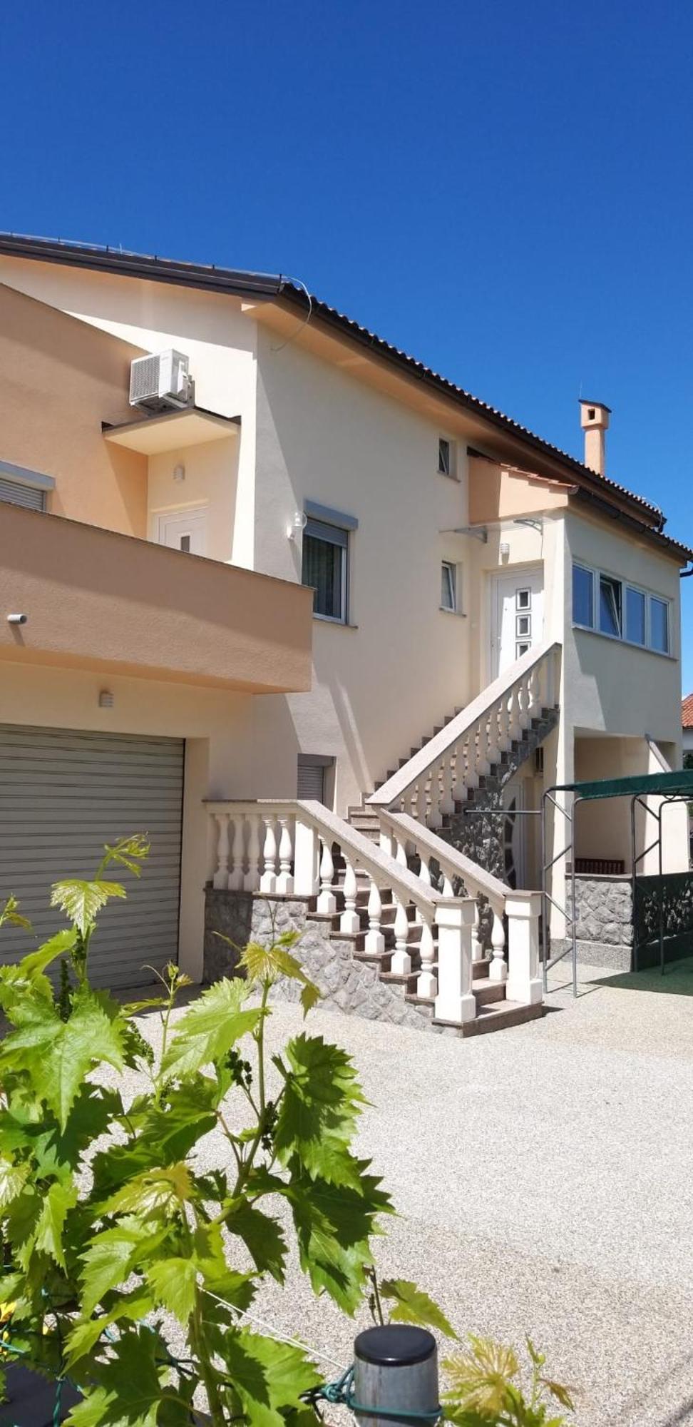 Apartmani Anita Malinska Luaran gambar
